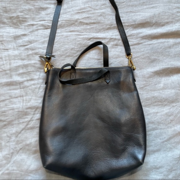 Madewell Zip Top Transport Crossbody bag in True Black - Picture 6 of 7